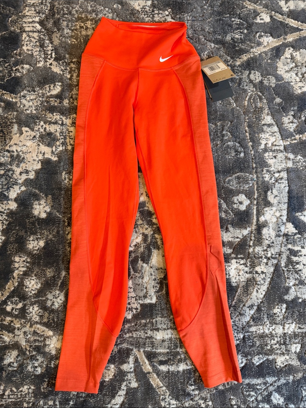 Nike Women’s size XS  Bright Orange High-Rise Athletic Leggings NWT 7/8 length